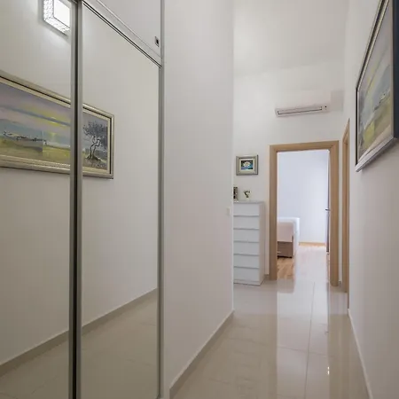 Appartement ☆50 Grey☆ Okrug Gornji