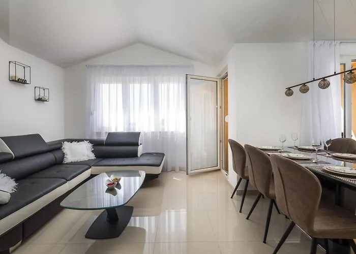 ☆50 Grey☆ Okrug Gornji